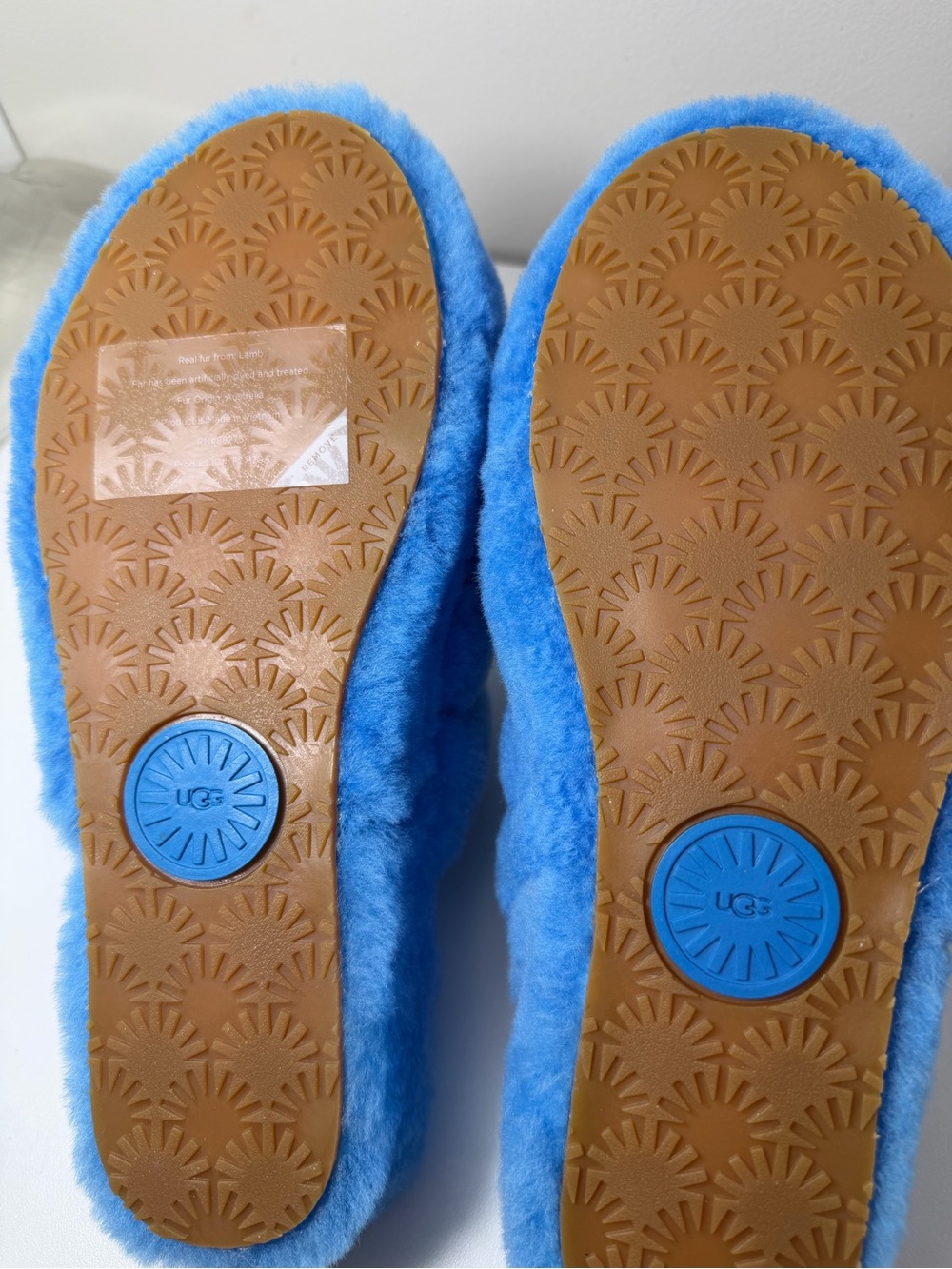 NEVER WORN!!! Blue Fluff Yeah UGG Slides - Picture 7 of 7